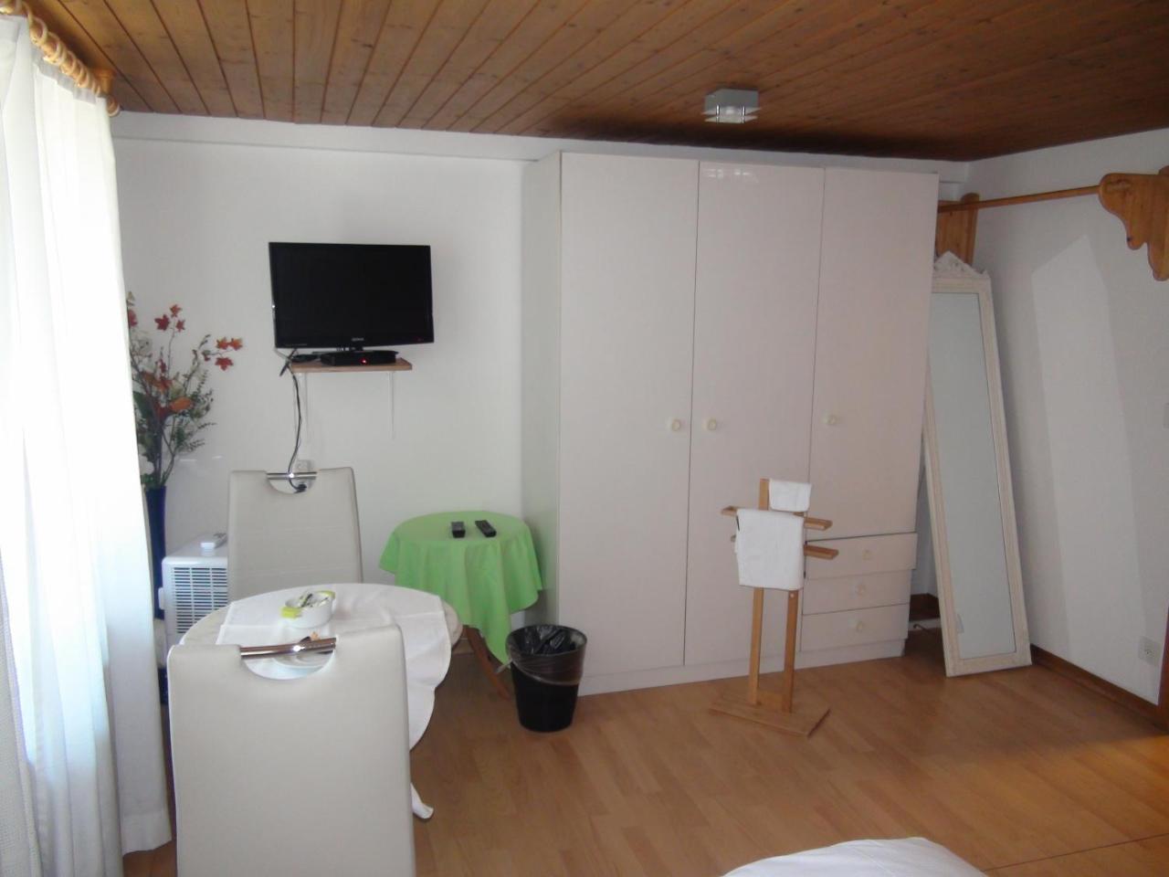 Freihof Embrach Bed and Breakfast Exteriör bild